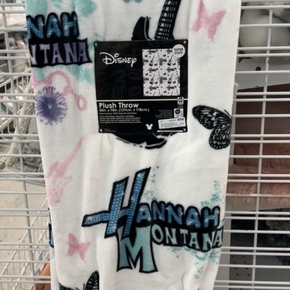 Viral Disney Hannah Montana Plush Throw - Black and White